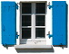 青い窓のイメージ写真